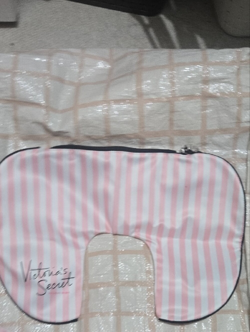 Victoria's Secret Pink & White Striped Travel Accessory Set - Picture 6 of 16